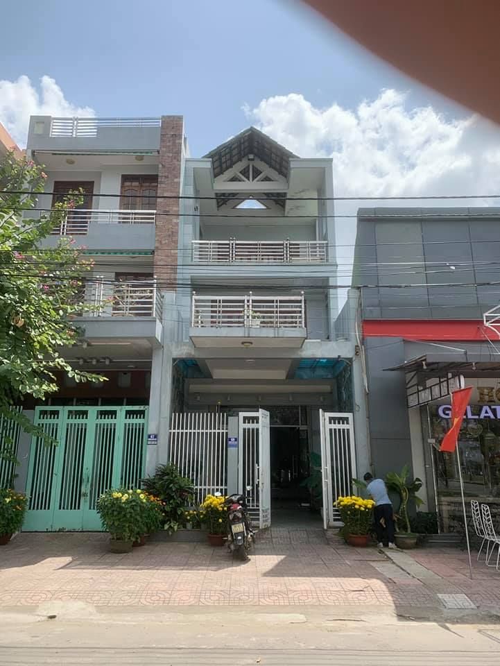 CHO THUÊ NHÀ NGUYÊN CĂN Vị trí đắc địa nằm mặt tiền đường Trương Quang Giao