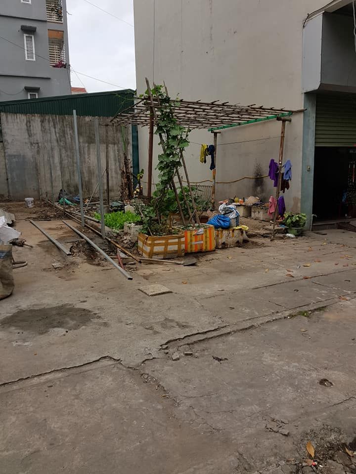 bán mảnh đất DT52.9m hướng đông bắc đất nằm tại vị trí tt Cao Thắng đối diện nhà hàng minh tuấn