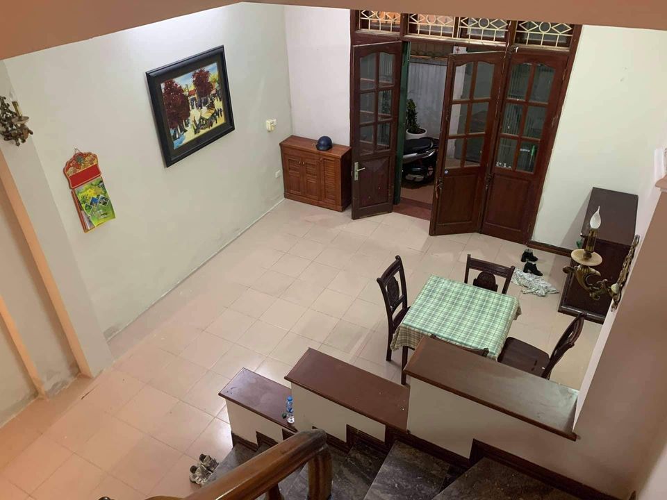 CHO THUÊ NHÀ RIÊNG ngõ 381 phố Nguyễn Khang, Q. Cầu Giấy, Hà Nội. xây 3 tầng