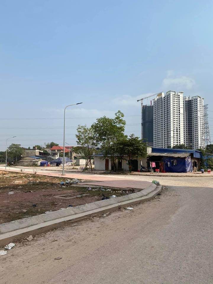 Cần bán lô đất cách KDC số 9 Thịnh Đán chỉ 50m Diện tích 5,9x17 Đường bê tông thông thoáng rộng 4m