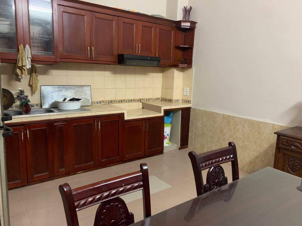 CHO THUÊ NHÀ RIÊNG ngõ 381 phố Nguyễn Khang, Q. Cầu Giấy, Hà Nội. xây 3 tầng