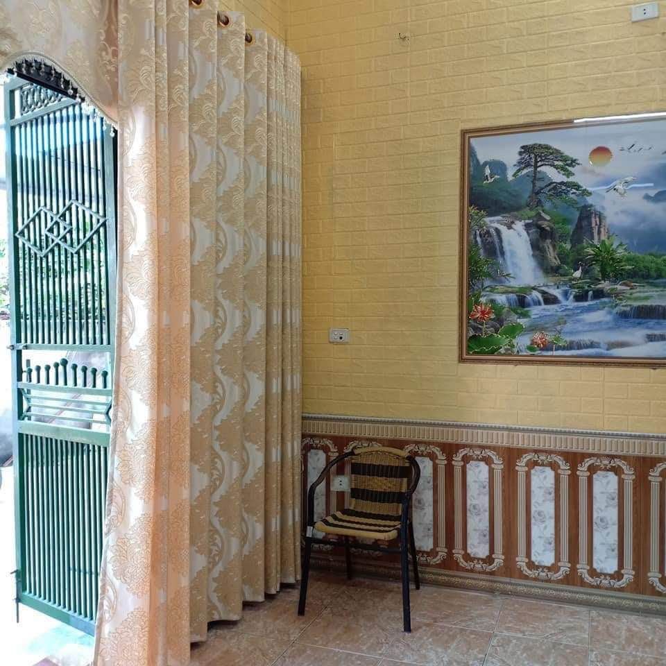 Cần bán Nhà đẹp tại Liên Bảo. Vị trí gần viện tỉnh, gần chợ, gần trường học, khu vui chơi.