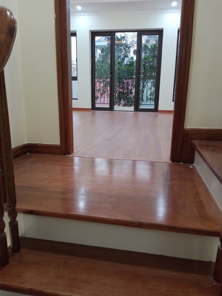 Bán Nhà phố Hoàng Đạo Thành, 50m, có sân, cách ô tô tránh 20m, ảnh thật. Liên hệ: 0384.811.311