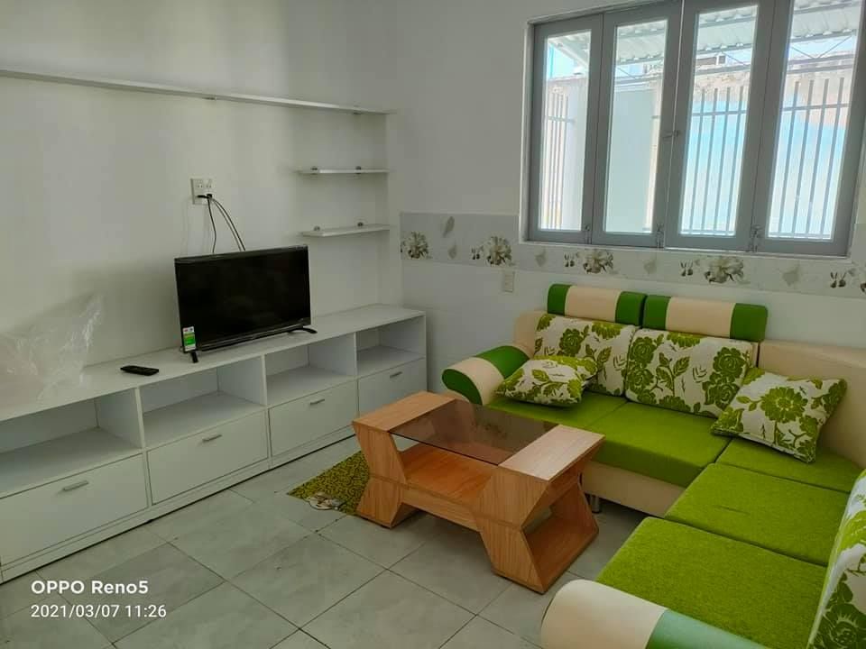 Bán Nhà thuộc khóm 8 , phường 6 , vào hẻm Đường Đồng Khởi nối dài , cách Đồng Khởi chỉ 70m