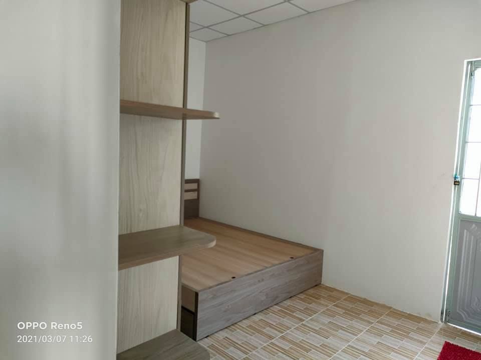 Bán Nhà thuộc khóm 8 , phường 6 , vào hẻm Đường Đồng Khởi nối dài , cách Đồng Khởi chỉ 70m