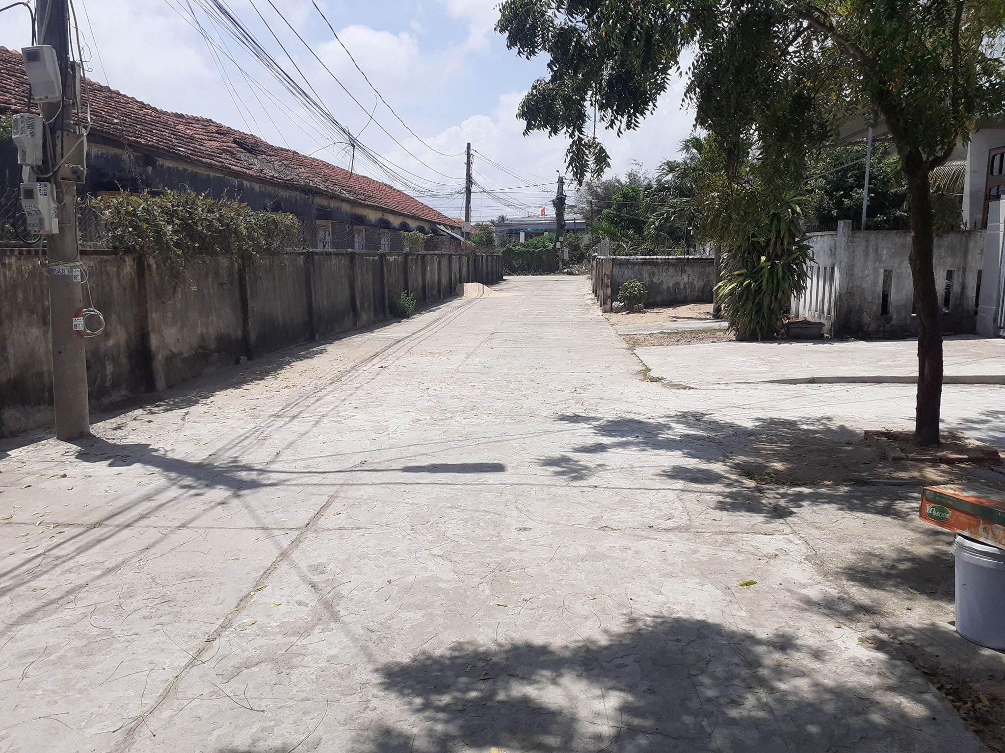 Cần tiền bán gấp nhà cấp gác lửng còn mơi hướng ĐN đương ô tô tải thông suôt dt 4×25 P9 Tuy Hòa
