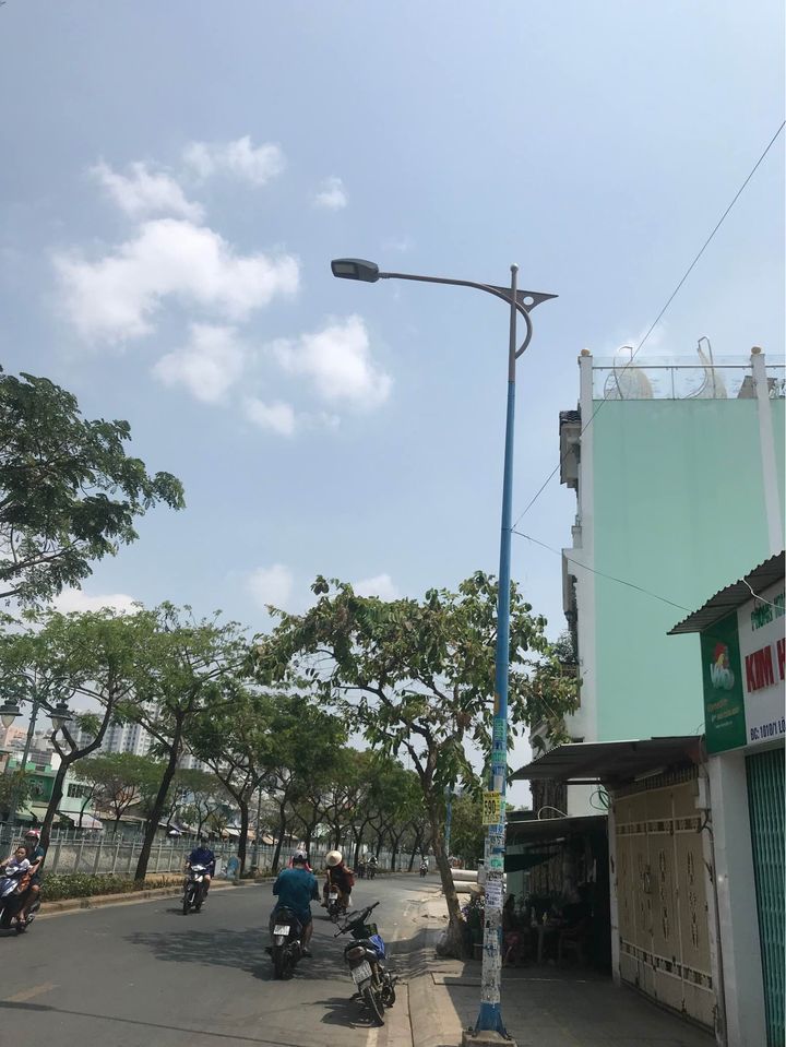 Cần bán nhà mặt tiền kinh doanh chính chủ chưa qua đầu tư giá tốt, đường Lò Gốm P8 Quận 6.