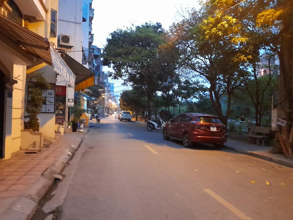 Bán nhà 43M2 XÂY 4 TẦNG MT 4M GIÁ CHÀO 3,79 TỶ LH 0965886276 cách Yết Kiêu Hà Đông chỉ 50m