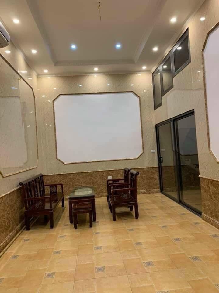CHỦ NHÀ CẦN TIỀN CHO CON ĐI DU HỌC CẦN BÁN GẤP NHÀ MỚI SIÊU ĐẸP NẰM GIỮA TRUNG TÂM QUẬN ĐỐNG ĐA