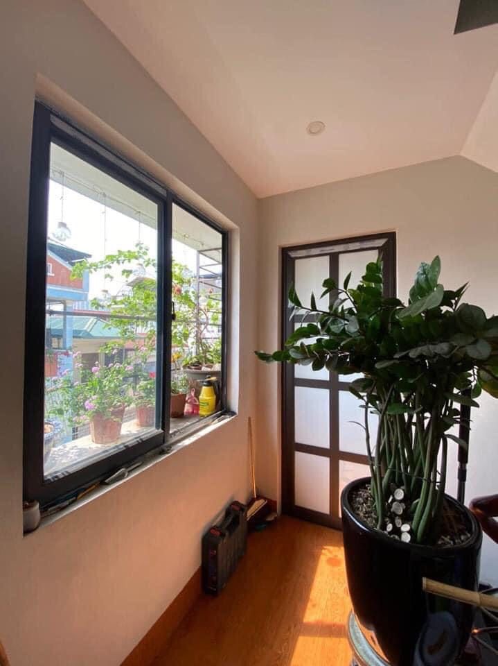 BÁN NHÀ QUẬN CẦU GIẤY NHÀ 6 TẦNG MẶT TIỀN 11M MẶT KINH DOANH SẦM UẤT VỈA HÈ Ô TÔ TRÁNH