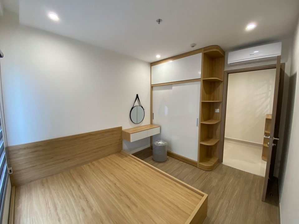 Cần cho thuê gấp căn 1pn+1wc full đủ đồ vinhoms ocean park. Diện tích:43m2 Giá thuê:5tr