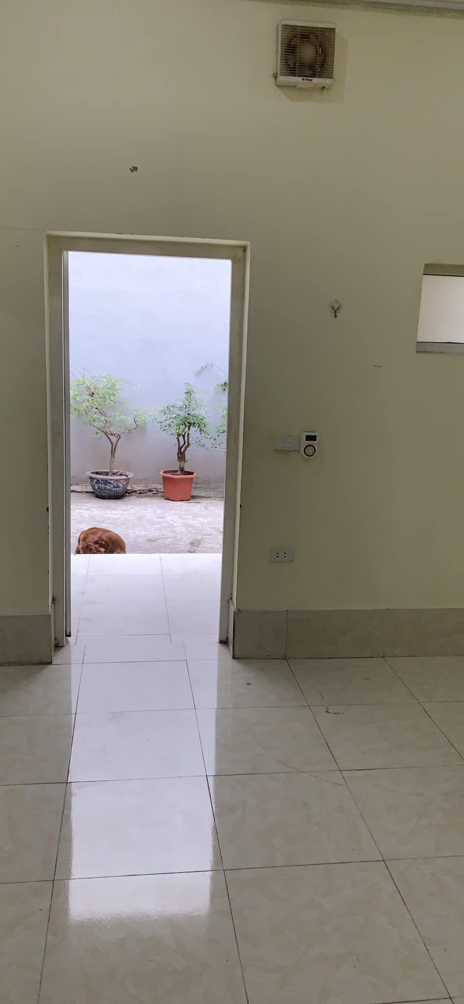 Cho thuê nhà ngõ 198 Xã Đàn Trung Tự Đống Đa Hà Nội Diện tích 70m2 gồm 2PN 1WC 1PK 1 bếp