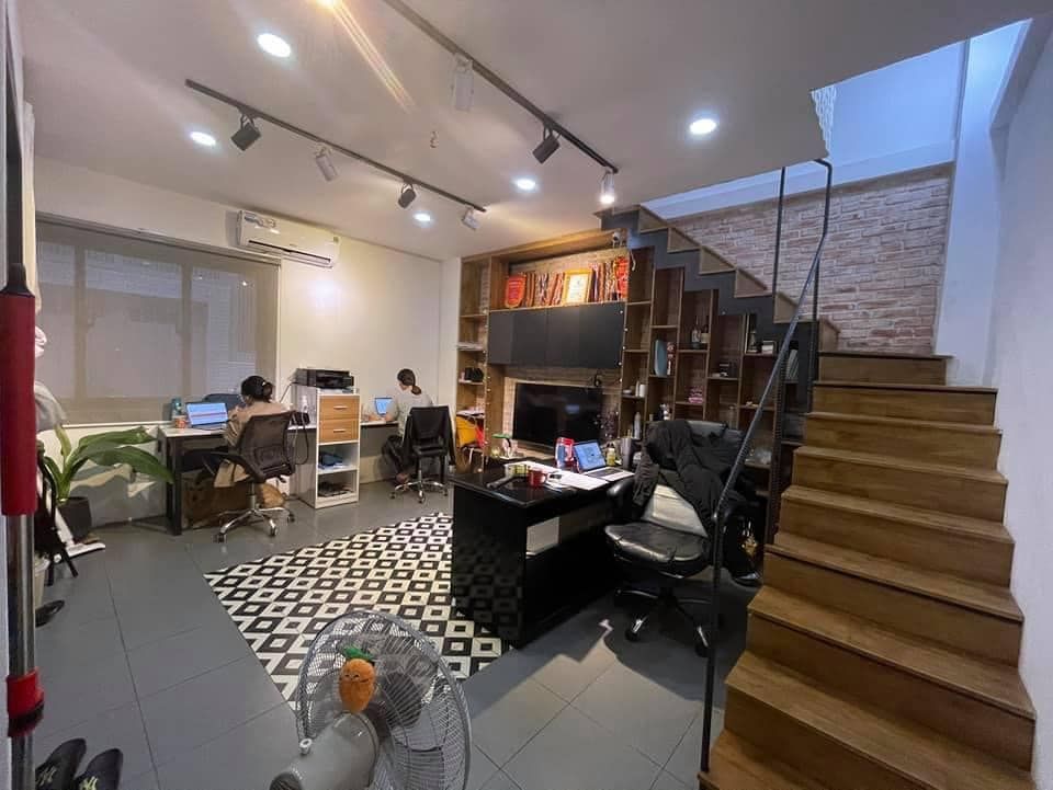 BÁN NHÀ KHU VIP QUẬN 10, NHÀ ĐẸP CHỐT NGAY. CÁCH MẶT TIỀN 20M, HẺM RỘNG BAO LA.