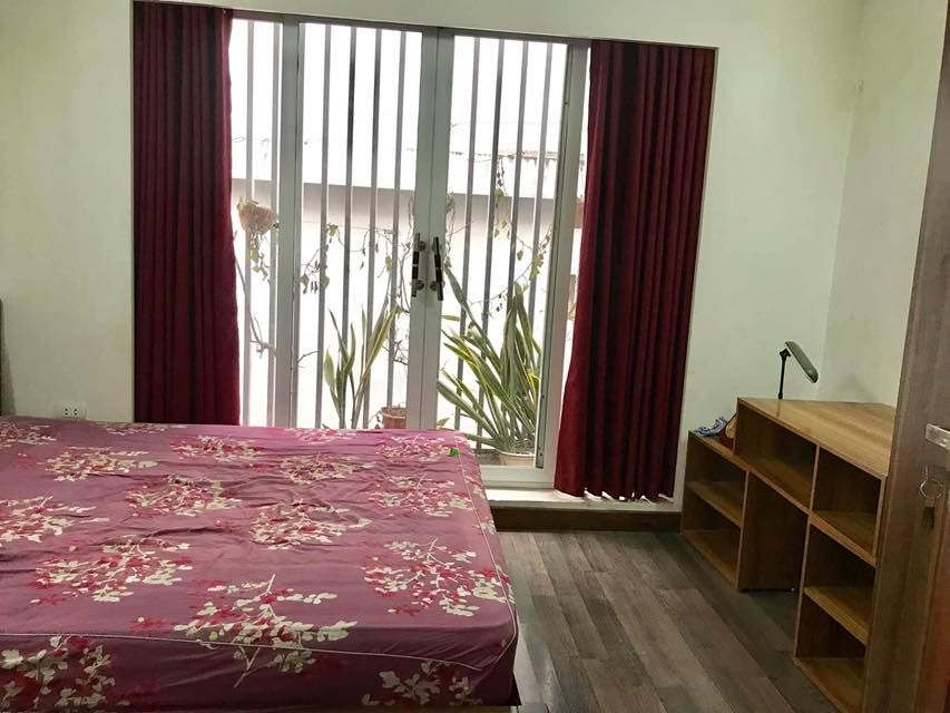 BÁN NHÀ QUẬN CẦU GIẤY NGÕ BA GÁC ĐUA NHAU HAI MẶT THOÁNG DIỆN TÍCH RỘNG GIÁ NHỈNH 4 TỶ