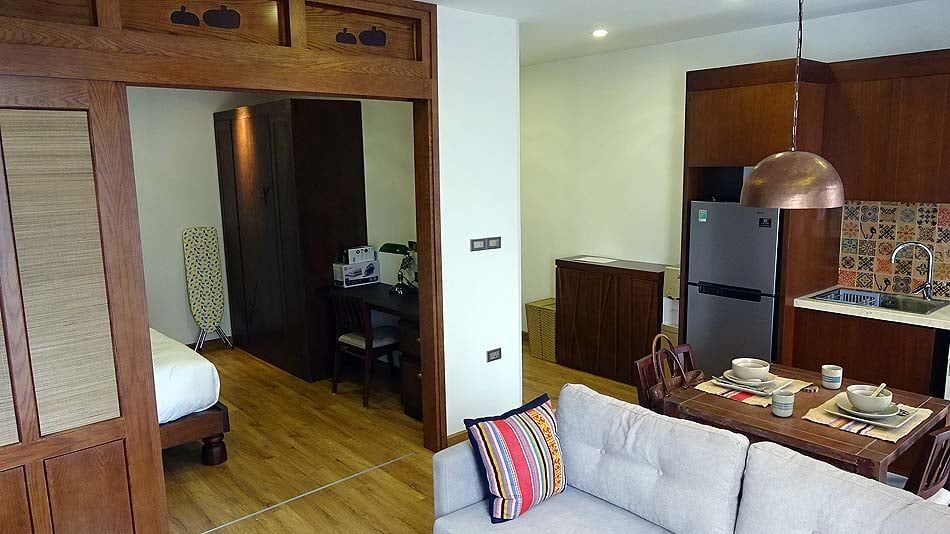 BÁN GẤP KHÁCH SẠN DUY TÂN QUẬN CẦU GIẤY 120 M2, X 9 TẦNG MT 8,57M, DOANH THU 10000$/ THÁNG