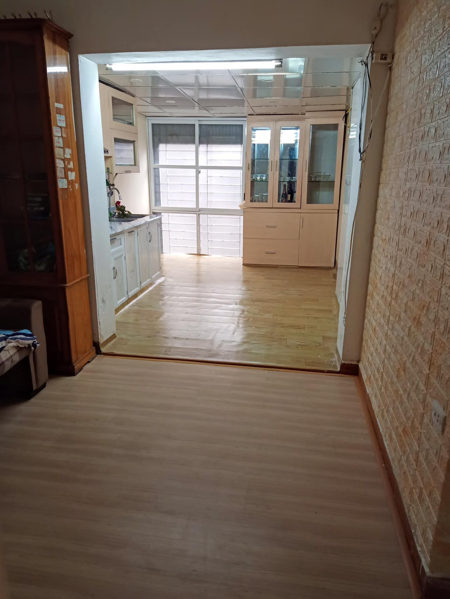 Cho thuê căn hộ tập thể Phương Mai, Đống Đa HN Cạnh tiểu học Phương Mai Diện tích 98m2
