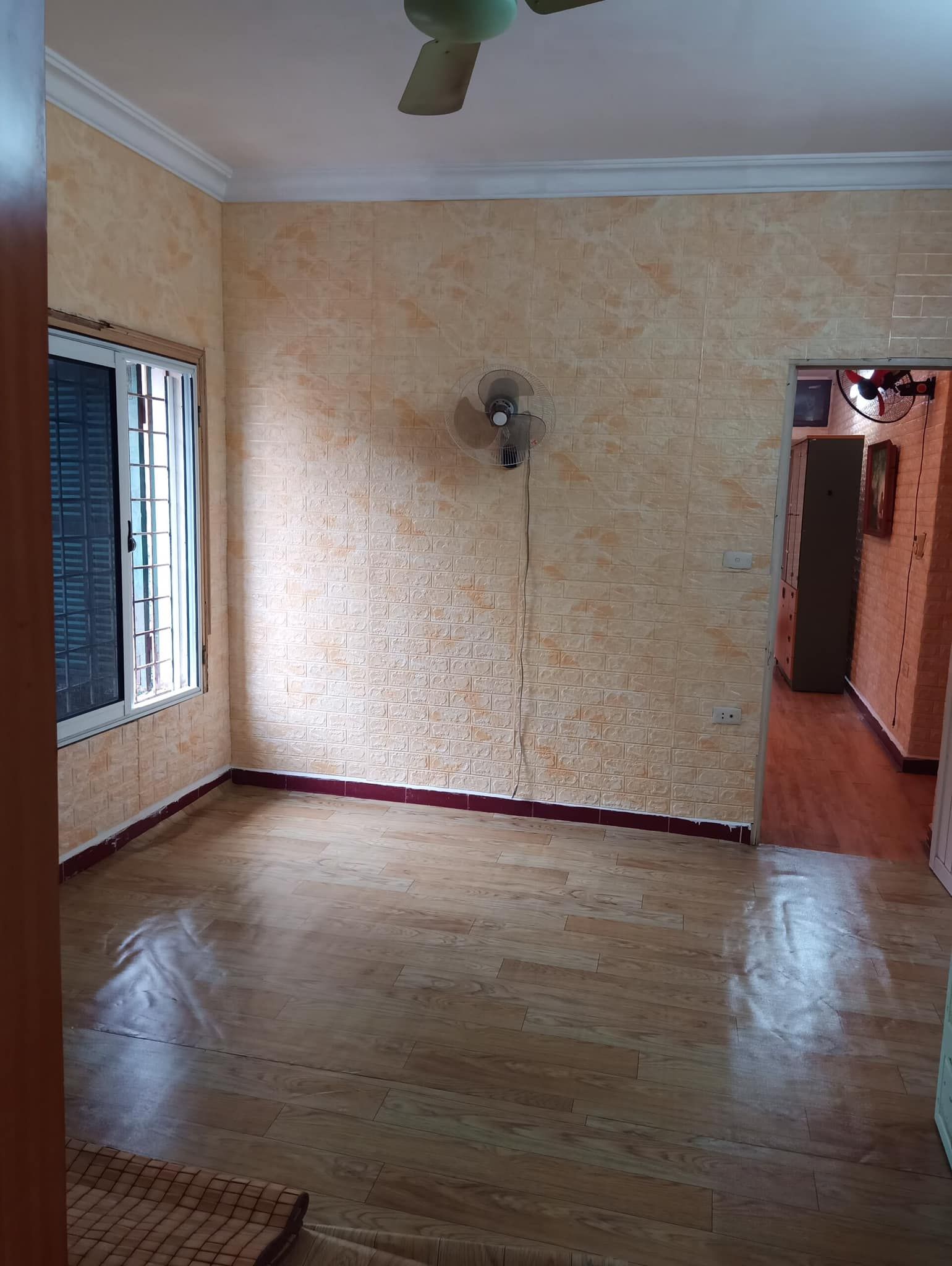 Cho thuê căn hộ tập thể Phương Mai, Đống Đa HN Cạnh tiểu học Phương Mai Diện tích 98m2
