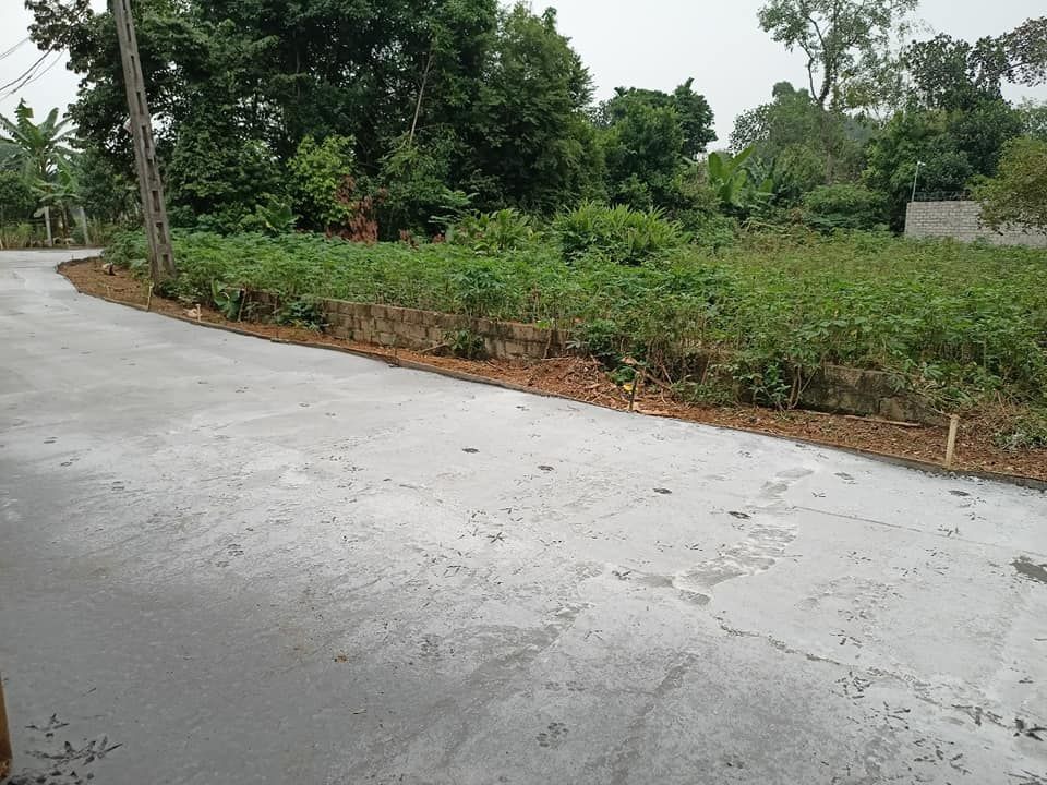 chính chủ muốn bán 478m đất trong đó 400m thổ cư thạch thất