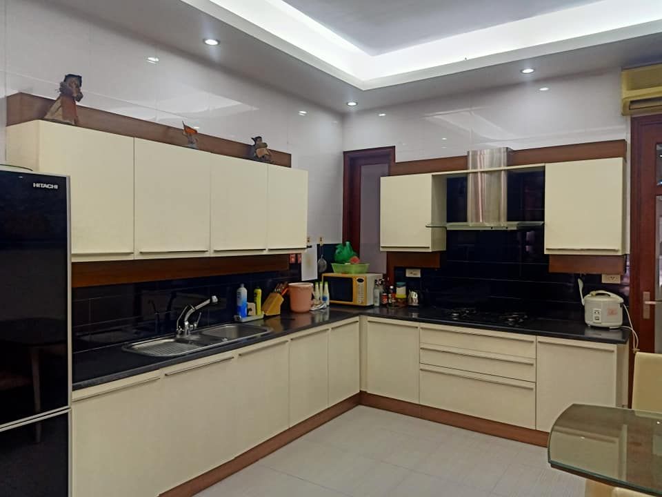 MẶT PHỐ DIỆN TÍCH RỘNG KINH DOANH OTO TRÁNH VỈA HÈ GIÁ RẺ NHẤT KHU VỰC ĐỐNG ĐA GARAGE OTO 7C