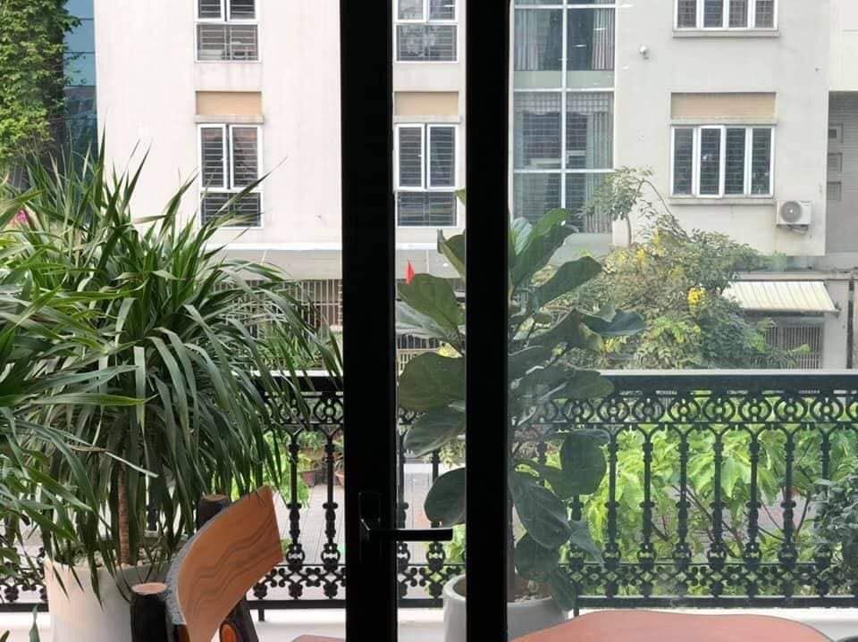 BÁN NHÀ LIỀN KỀ KHU ĐÔ THỊ VĂN PHÚ HÀ ĐÔNG , GIÁ 13.5 TỶ Diện tích : 97 m2 x 5 tầng x 5 m mặt tiền.