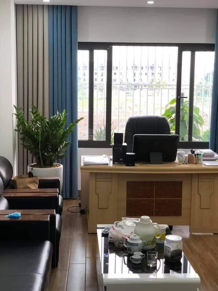 BÁN NHÀ LIỀN KỀ KHU ĐÔ THỊ VĂN PHÚ HÀ ĐÔNG , GIÁ 13.5 TỶ Diện tích : 97 m2 x 5 tầng x 5 m mặt tiền.