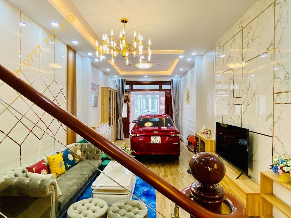 Bán nhà đối diện mecerdes Quang Trung, p8 Gò vấp 4x20 1 Trệt + 3 Lầu 4 PN, 5WC