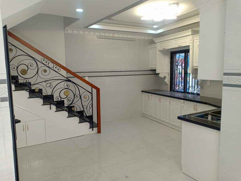 Bán Nhà Phan Đình Phùng 36m2 ,5 tầng ngang 5 dài 7,5. Giá: 9,5 tỷ Phường 15 Phú Nhuận