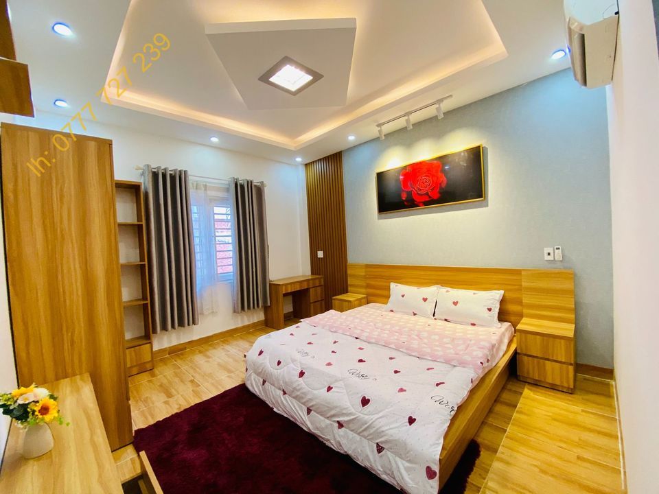 Bán nhà đối diện mecerdes Quang Trung, p8 Gò vấp 4x20 1 Trệt + 3 Lầu 4 PN, 5WC