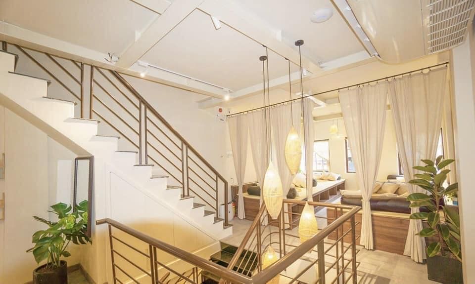 Bán nhà Mặt tiền Quận 1, 75m2 (5x15m), lô góc, kinh doanh đỉnh