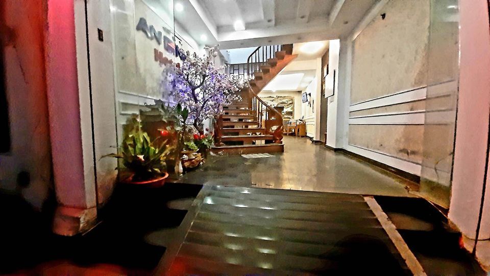 Bán Nhà Phố Nguyễn Văn Cừ quận Long Biên Chị Em Với Quận Hoàn Kiếm Kinh Doanh Nhà Nghỉ