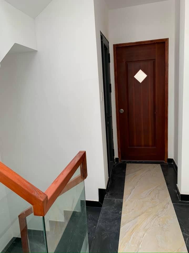 nhà cần bán đường Tuy Lý Vương F12 Q8 diện tích 3m x 13m ,nhà đập phá xây mới hết