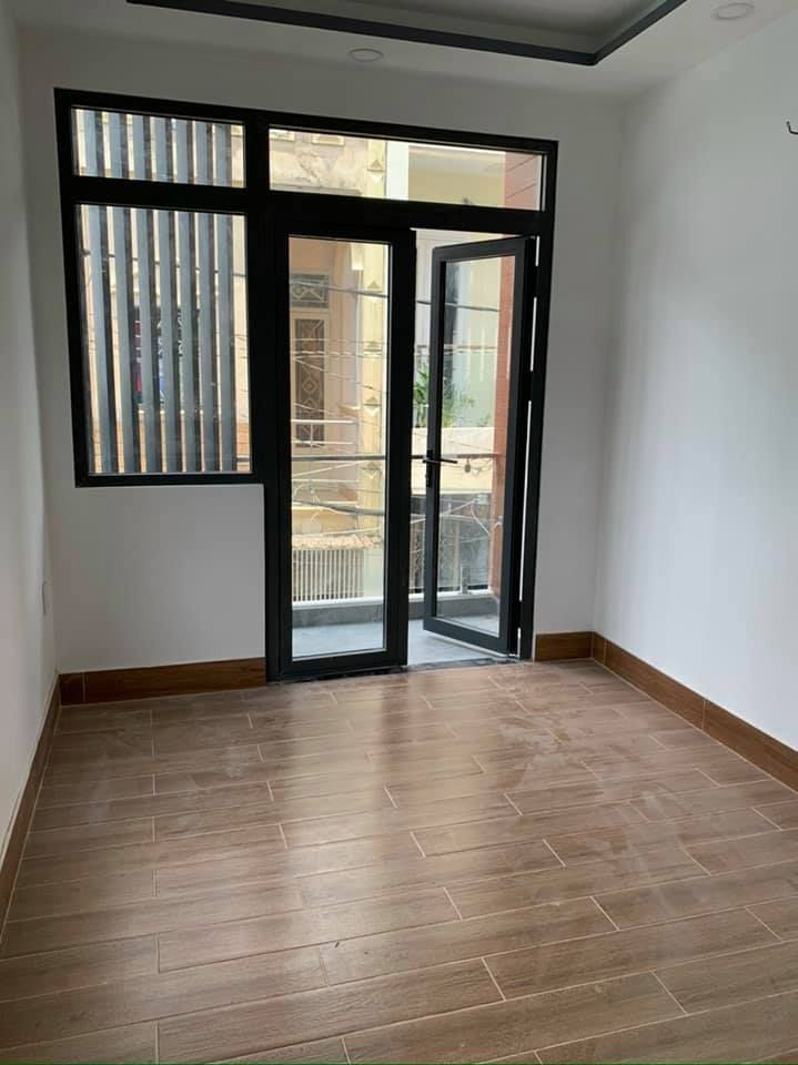 nhà cần bán đường Tuy Lý Vương F12 Q8 diện tích 3m x 13m ,nhà đập phá xây mới hết
