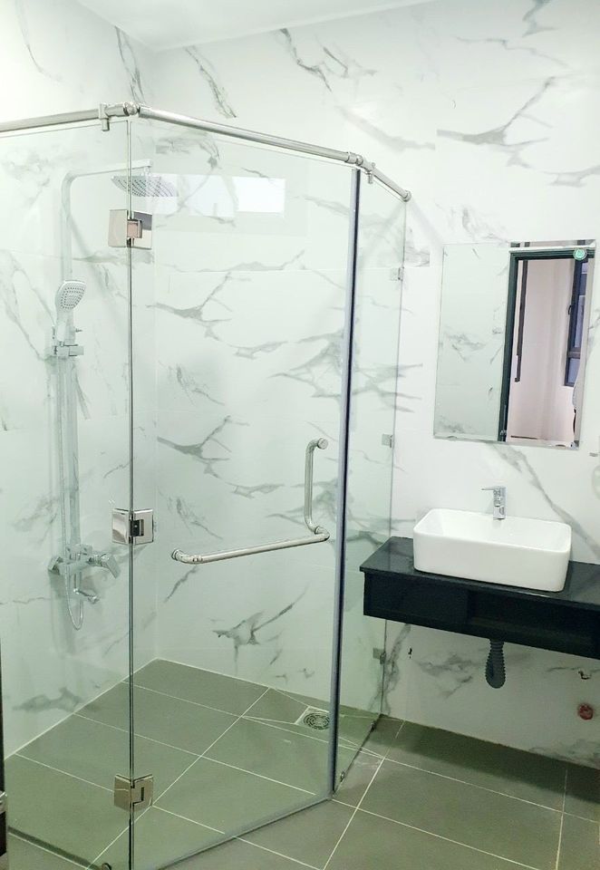 Bán Nhà Kiểu biệt Thự Góc 2 MT , OTO vào nhà, Hoàng Hoa Thám, P5 Phú Nhuận