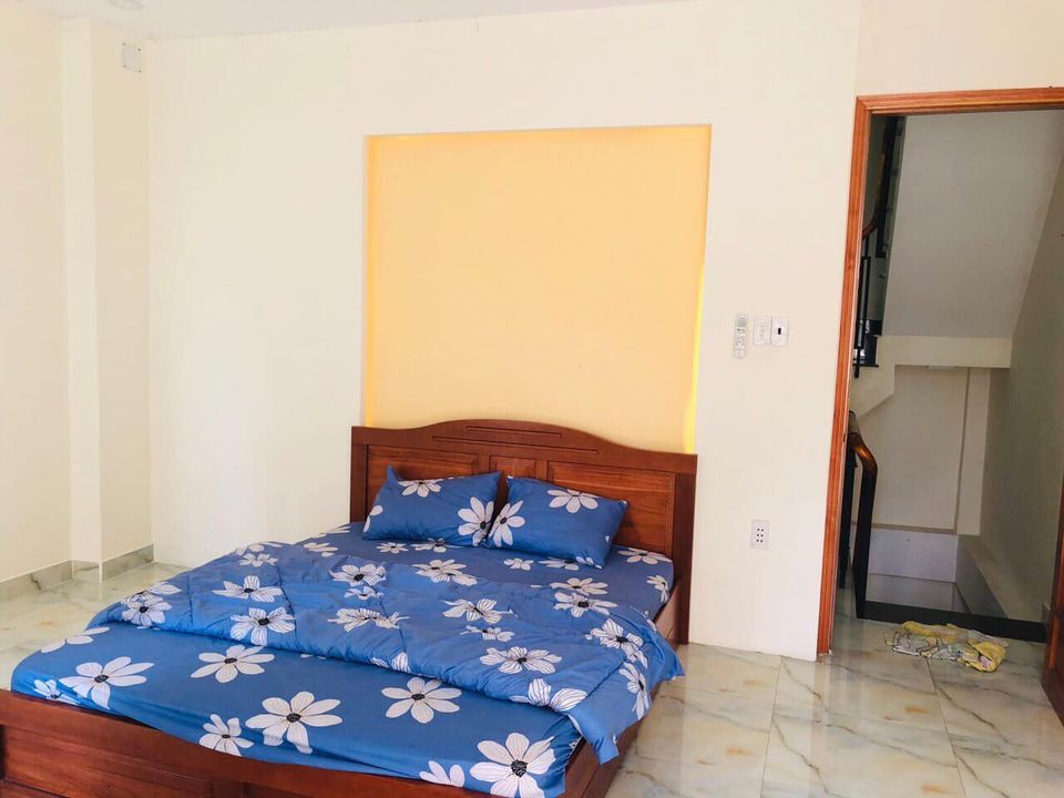 Chính chủ bán nhà 4 tầng mặt tiền đường số P.4, Quận 4. DT: 5x7m. Giá 6,55 tỷ Diện Tích 5x7m