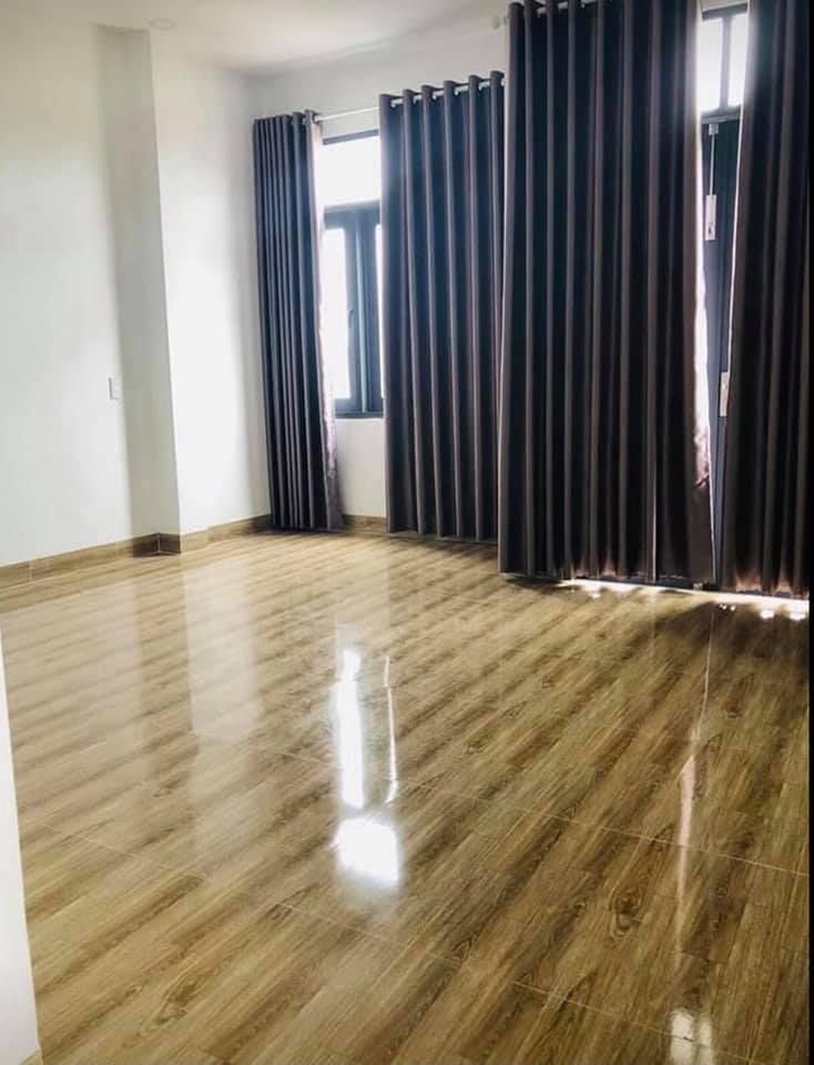 Bán nhà mặt tiền đường Phú Nông Vĩnh Ngọc Giá bán: 3,6tỷ (thương lượng) Diện tích 72,3m