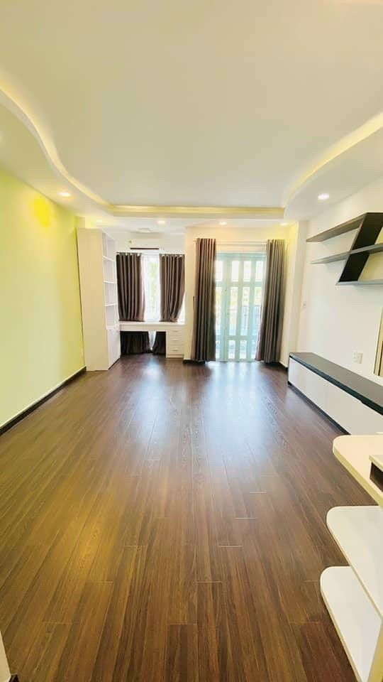 Nhà phố sổ riêng hẻm 12m 1979 đường Huỳnh Tấn Phát, thị trấn Nhà Bè. Tp.Hcm. Giá bán: 6 tỷ 990tr