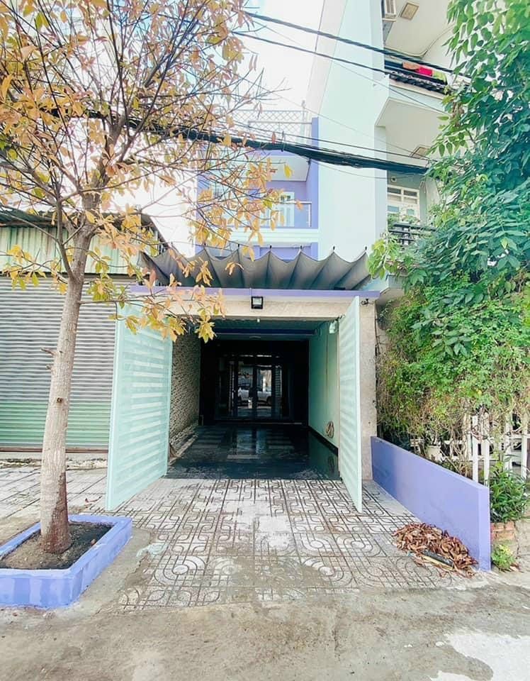 Nhà phố sổ riêng hẻm 12m 1979 đường Huỳnh Tấn Phát, thị trấn Nhà Bè. Tp.Hcm. Giá bán: 6 tỷ 990tr