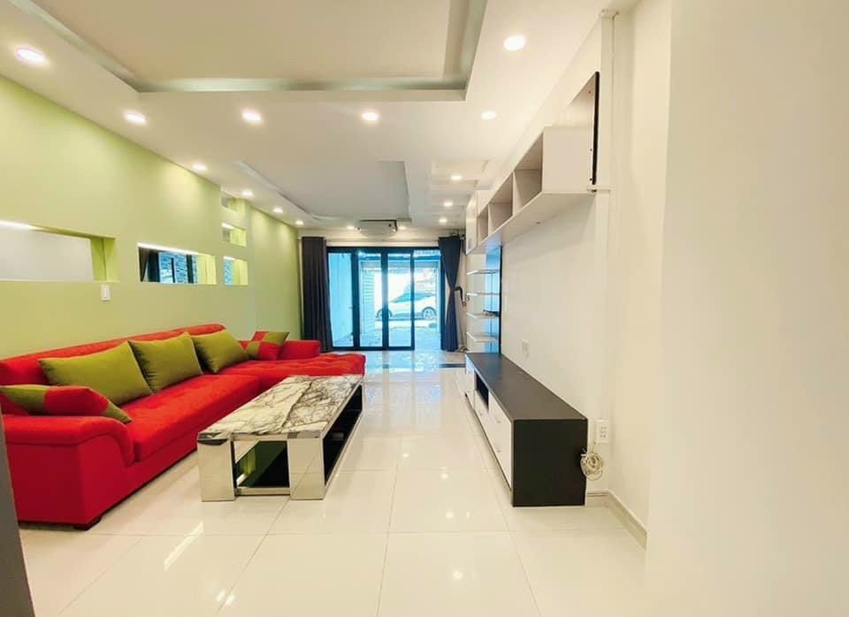 Nhà phố sổ riêng hẻm 12m 1979 đường Huỳnh Tấn Phát, thị trấn Nhà Bè. Tp.Hcm. Giá bán: 6 tỷ 990tr