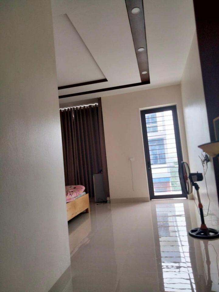 Cần bán gấp nhà 3 tầng tại Lô 10 lk16 đường A6 kosy Diện tích 5x 20m 4p ngủ