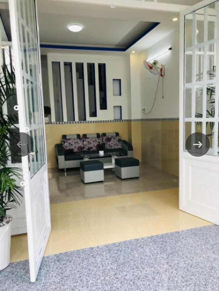 Cần bán gấp căn nhà nằm trên đường Minh Phụng, Phường 9, Quận 6. Nhà mua dọn vào ở được liền