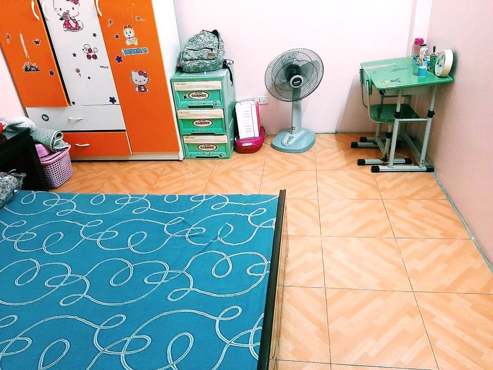Bán nhà mặt hồ phố Tây Trà, Hoàng Mai, Hà Nội.Diện tích 35m2 x 4 Tầng, Mặt tiền 3.5m.