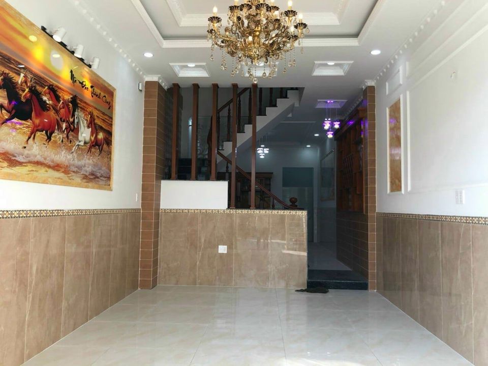 Nhà mới 3 lầu Sân Thượng (5PN,5WC) MT 7m Tọa lạc đường Liên Khu 4-5, Bình Hưng Hòa Bình Tân