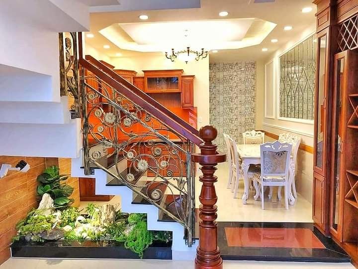 Bán Biệt thự Gò Vấp, gía chỉ 6 tỷ nhỉnh 1 trệt 3 lầu sân thượng, 4pn khép kín, 5 WC