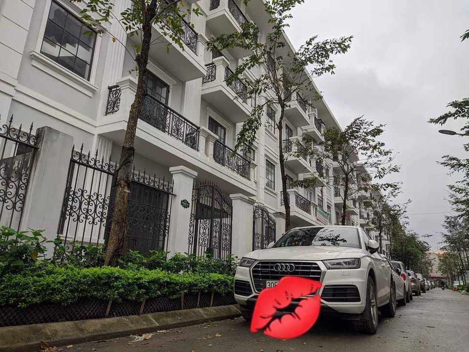 BÁN NHÀ KHU BIỆT THỰ LIỀN KỀ ĐẠI KIM .NGUYỄN XIỂN.HOÀNG MAI GIÁ 11.5 TỶ DT: 72m2x 4 tầng x 6.3m MT