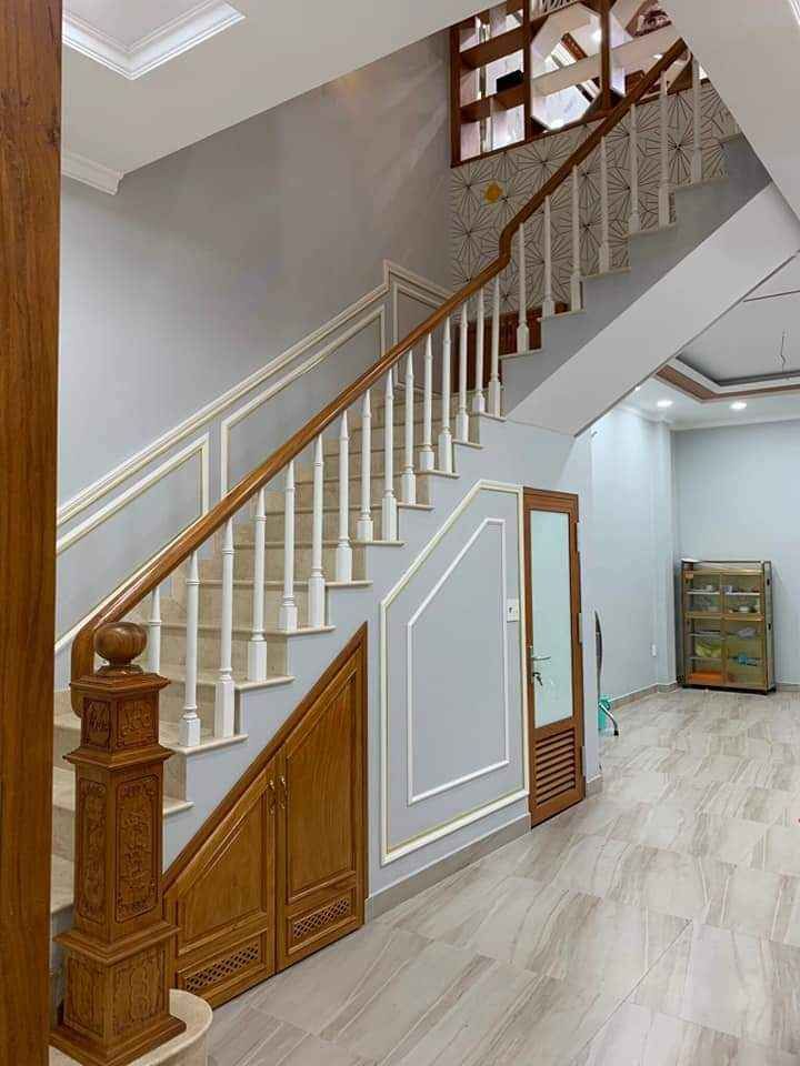 Bán nhà Mặt tiền đường Lê Văn Thọ Phường 9 Gò Vấp. DT: 76/101m2 5 tầng ( 4m × 25m ).18 tỷ