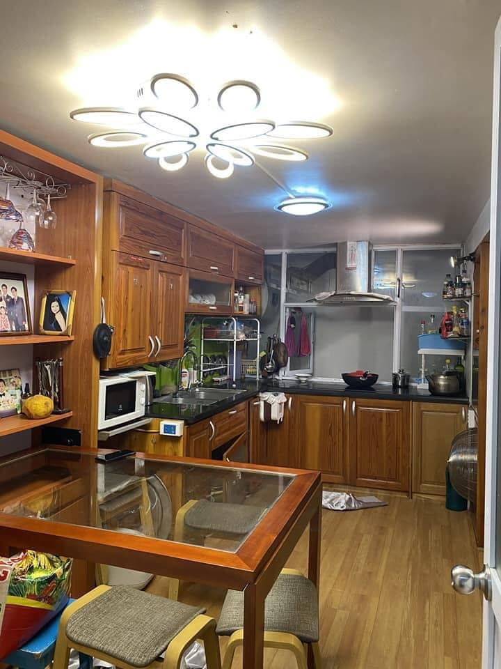Bán nhà 34m2 x 4 tầng. Đống Đa dưới 3 tỉ siêu hiếm. CẦN BÁN GẤP ! khu vực ngõ Linh Quang