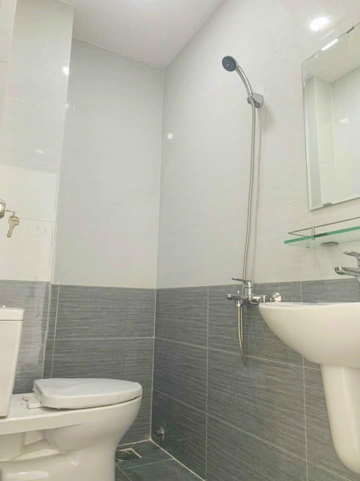 Bán nhà MT đường nguyễn thượng hiền p5 quận phú nhuận