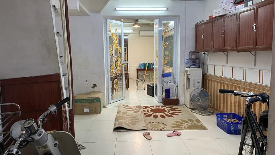 Bán nhà 34m2 x 4 tầng. Đống Đa dưới 3 tỉ siêu hiếm. CẦN BÁN GẤP ! khu vực ngõ Linh Quang