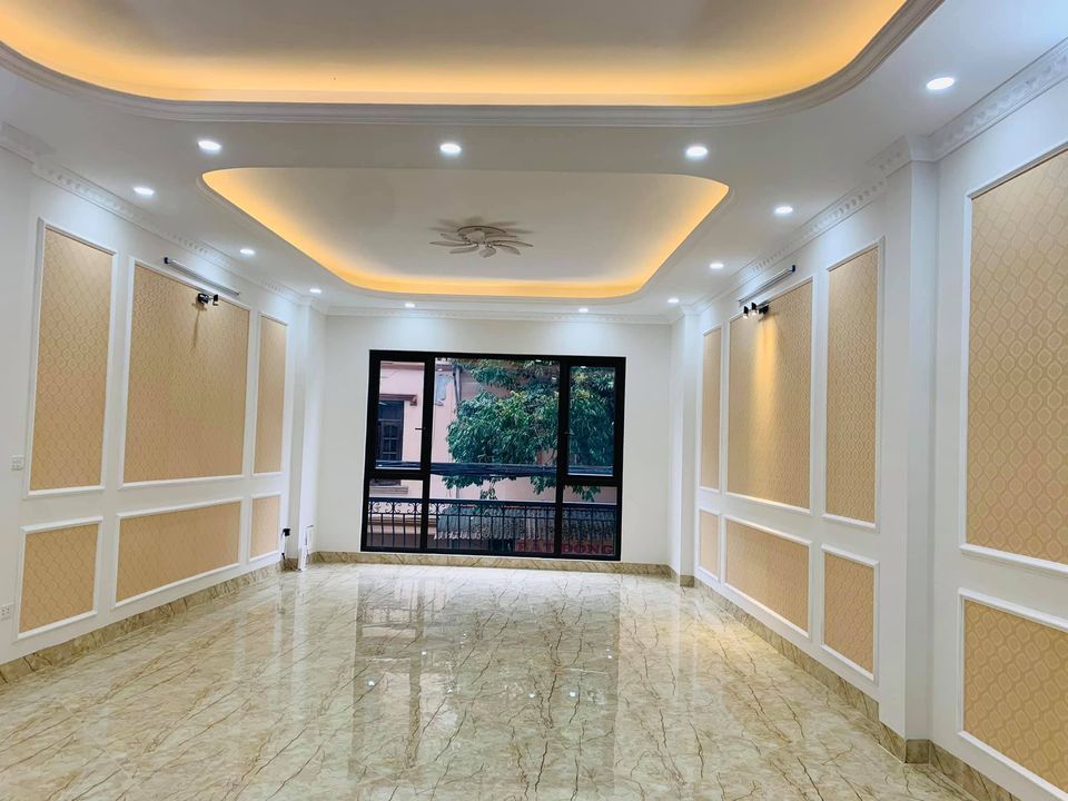 BÁN NHÀ DƯƠNG QUẢNG HÀM CẦU GIẤY NHÀ MỚI ĐẸP KINH DOANH THANG MÁY Ô TÔ TRÁNH