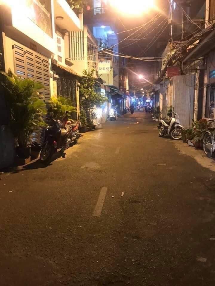 Bán Nhà đẹp 5 tầng Đường Số 4 Cư Xá Đô Thành Phường 4 Quận 3 Diện tích 39m2